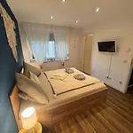 Apartment Boho Nuit With Garden Near Salzburg *