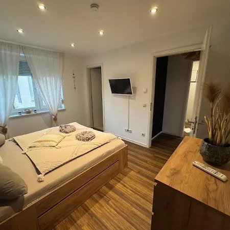 아파트 Boho Nuit With Garden Near Salzburg *
